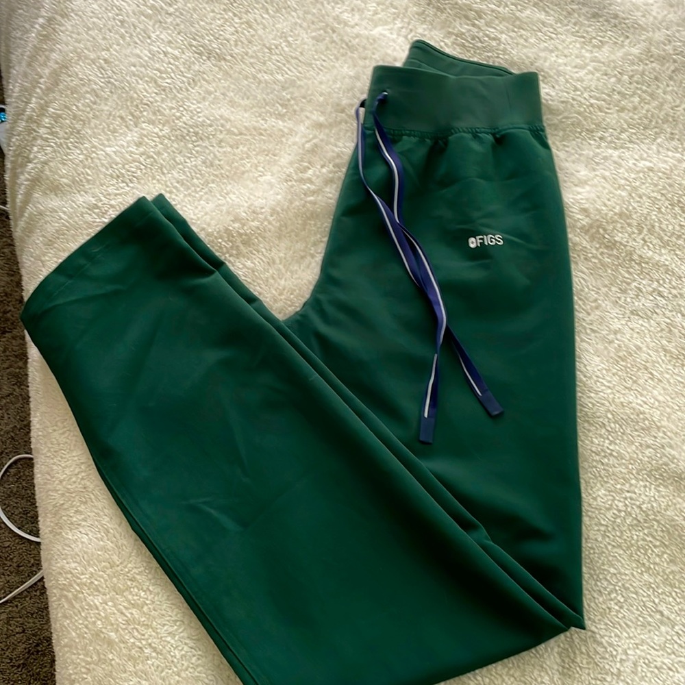 Women’s FIGS HW Livingston extra small tall XST in British racing green NEW!!!